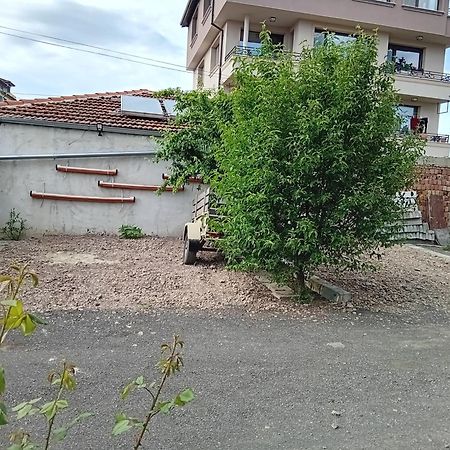 Къща За Гости Градина أهيلوي المظهر الخارجي الصورة